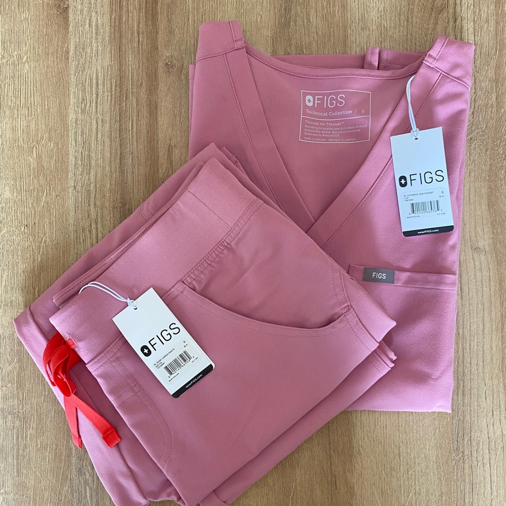 Figs Scrubs Set NWT - limited Chalk Pink color